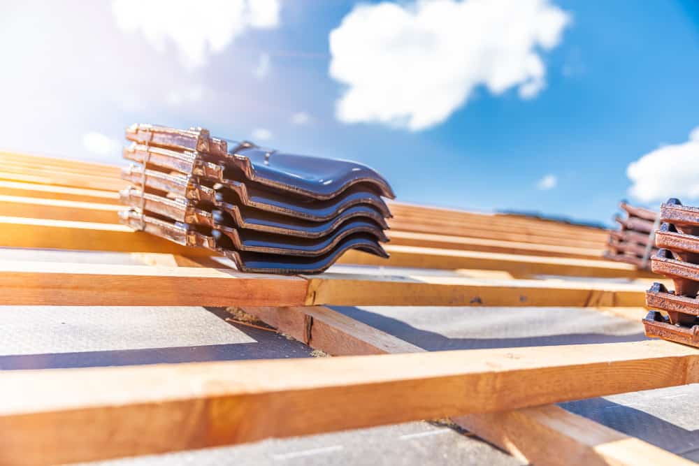 Reparați acoperișul